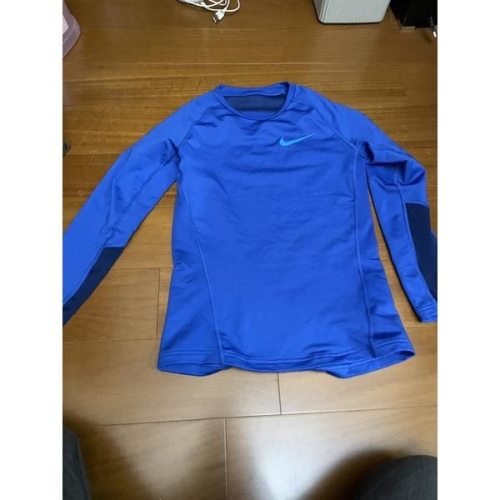 高雄市民族路麥當勞可面交Nike運動上衣藍色大童身高140公分 Dri fit
