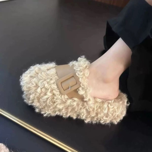一穿就被誇可愛? 卡其色泰迪捲毛包頭拖｜外穿也時髦的療癒系平底鞋 39/24.5