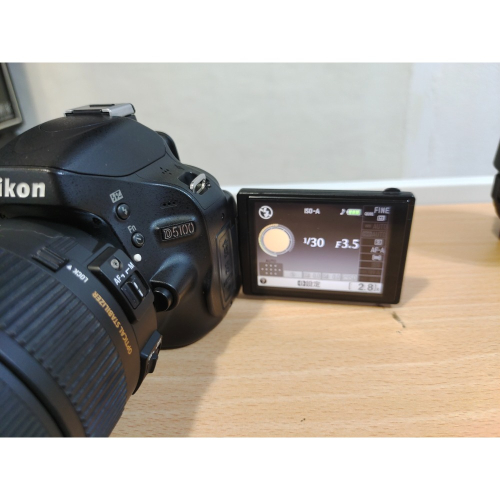 現貨，nikon d5100含sigma-18-200旅遊鏡鏡頭,有翻轉螢幕，新手入門佳
