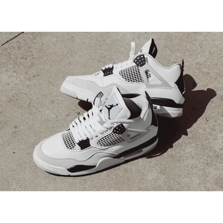 Air Jordan 4 ＂Military Black＂ 灰白黑 小白水泥 DH6927-111