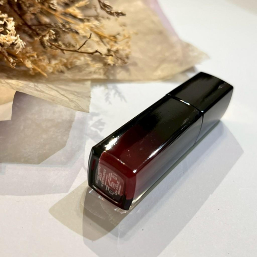 chanel 香奈兒 超炫耀釉光唇萃 5.5ml 唇油 唇露 潤唇 正品 全新百貨專櫃貨